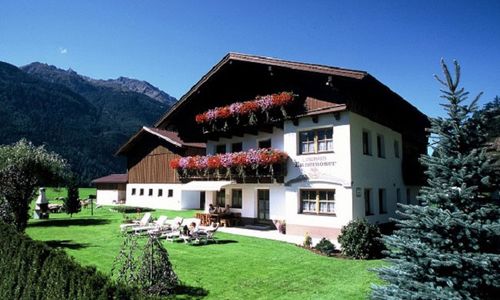 Landhaus Ennemoser im Sommer